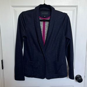 NEVER WORN SIZE MEDIUM BLUE BLAZER
